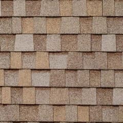 Titan XT Desert Sand shingle color swatch
